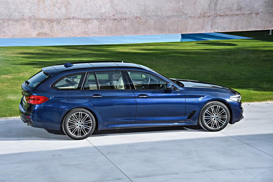  BMW 530d xDrive Touring M Sport 2017 года  (WW) (фото 4 из 78)